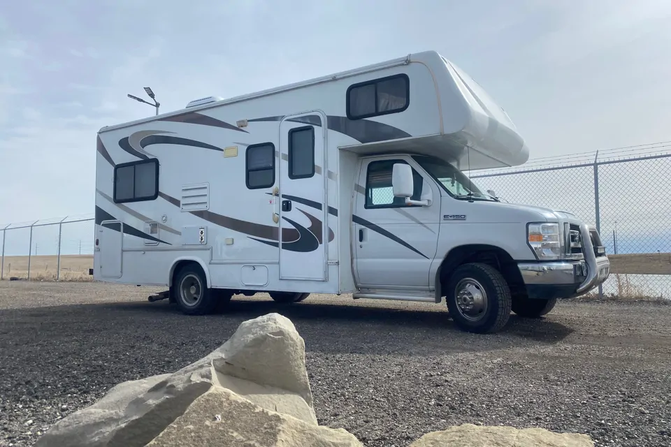 2009 Forest River Sunseeker - Calgary RV Rental